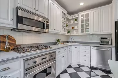 118 S Fullerton Ave, Montclair, NJ 07042 - Photo 23