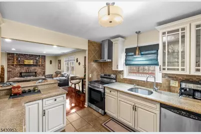 6 Hillsdale Ter, Vernon, NJ 07461 - Photo 11