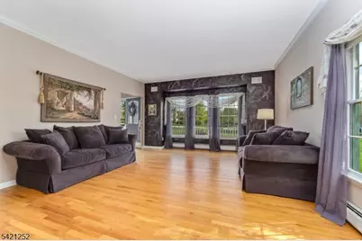 42 Southgate Dr, Clinton Township, NJ 08801 - Photo 9