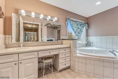 42 Southgate Dr, Clinton Township, NJ 08801 - Photo 31