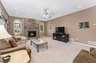 42 Southgate Dr, Clinton Township, NJ 08801 - Photo 23