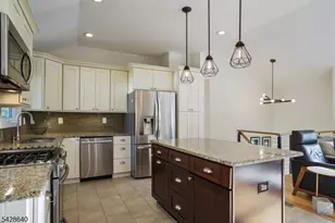151 Fulton St, Clark Township, NJ 07066 - Photo 11