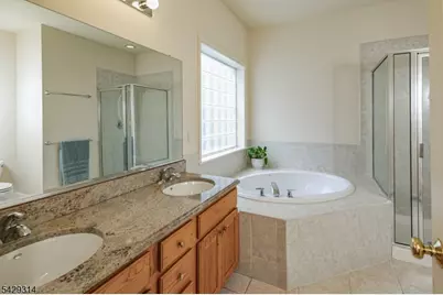 27 Bethpage Dr, Montgomery Township, NJ 08558 - Photo 21