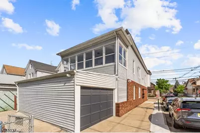 59 Locust Ave #2R, Wallington, NJ 07057 - Photo 1