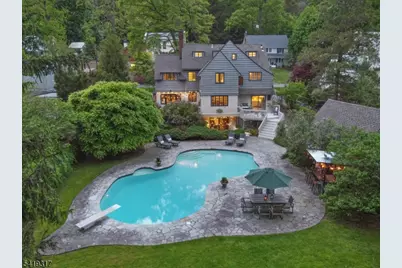 379 Highland Ave, Montclair, NJ 07043 - Photo 45