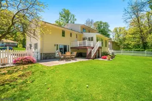262 Timber Dr, Berkeley Heights Township, NJ 07922 - Photo 5
