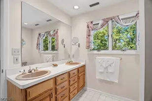 262 Timber Dr, Berkeley Heights Township, NJ 07922 - Photo 19