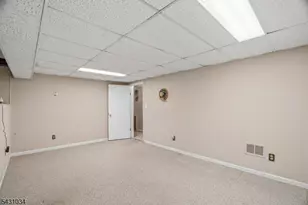 262 Timber Dr, Berkeley Heights Township, NJ 07922 - Photo 31