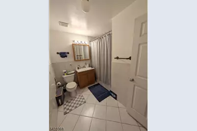 15-19 Tichenor Ln #406, Newark, NJ 07114 - Photo 9