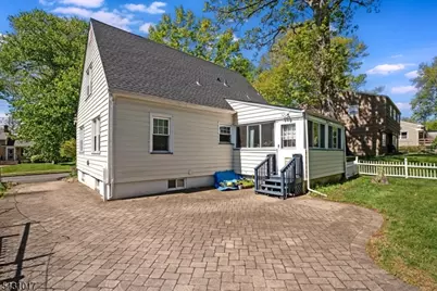 28 Berkeley Pl, Livingston, NJ 07039 - Photo 23