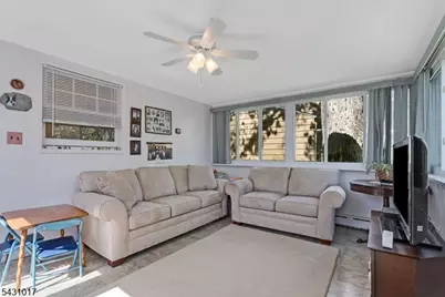 28 Berkeley Pl, Livingston, NJ 07039 - Photo 13