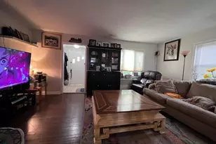 301 W Elm St, Linden, NJ 07036 - Photo 5