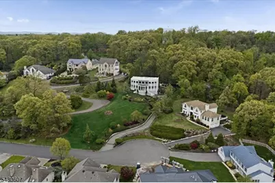 47 Mountainwood Ct, Totowa, NJ 07512 - Photo 45