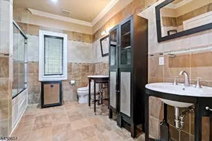 47 Mountainwood Ct, Totowa, NJ 07512 - Photo 19