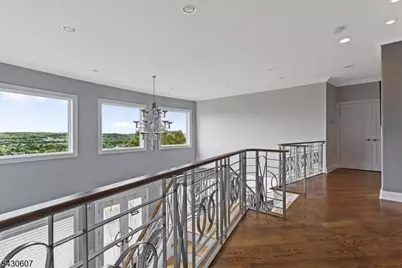 47 Mountainwood Ct, Totowa, NJ 07512 - Photo 29