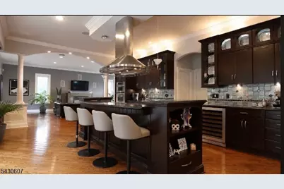 47 Mountainwood Ct, Totowa, NJ 07512 - Photo 9