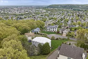 47 Mountainwood Ct, Totowa, NJ 07512 - Photo 41