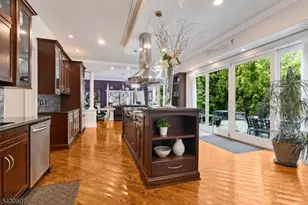 47 Mountainwood Ct, Totowa, NJ 07512 - Photo 11
