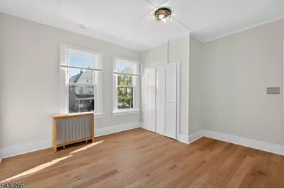 19 Sylvan Pl #2, Montclair, NJ 07042 - Photo 13