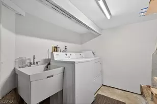 19 Sylvan Pl, Montclair, NJ 07042 - Photo 15