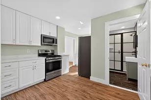19 Sylvan Pl, Montclair, NJ 07042 - Photo 9