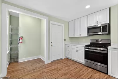 19 Sylvan Pl #2, Montclair, NJ 07042 - Photo 5