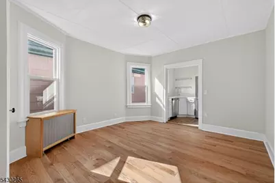 19 Sylvan Pl #2, Montclair, NJ 07042 - Photo 3