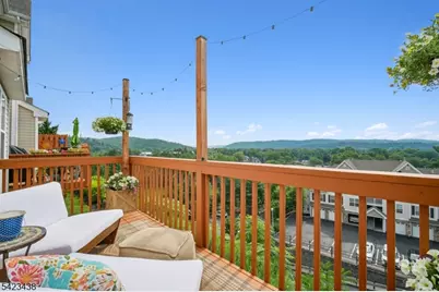 131 Mountainside Dr, Pompton Lakes, NJ 07442 - Photo 15