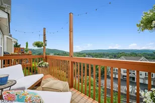 131 Mountainside Dr, Pompton Lakes, NJ 07442 - Photo 15
