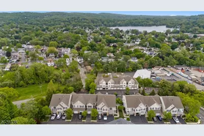 131 Mountainside Dr, Pompton Lakes, NJ 07442 - Photo 43