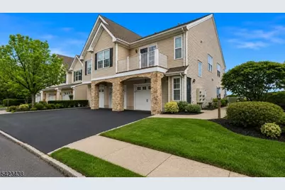 131 Mountainside Dr, Pompton Lakes, NJ 07442 - Photo 3
