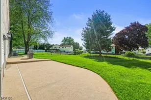 31 Fox Hill Rd, Fairfield, NJ 07004 - Photo 31