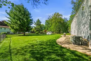 31 Fox Hill Rd, Fairfield, NJ 07004 - Photo 37