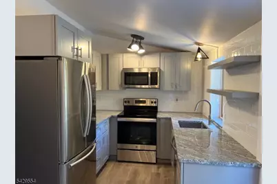 80 Glenside Trl, Byram Township, NJ 07871 - Photo 3