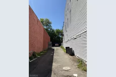 125 Washington Ave, Belleville, NJ 07109 - Photo 13