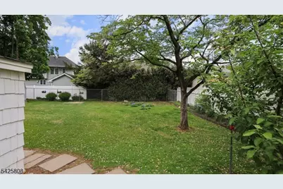 9 Hawthorne St, Cranford Township, NJ 07016 - Photo 27