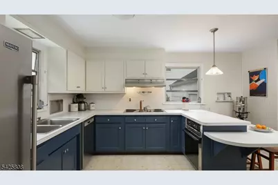9 Hawthorne St, Cranford Township, NJ 07016 - Photo 17