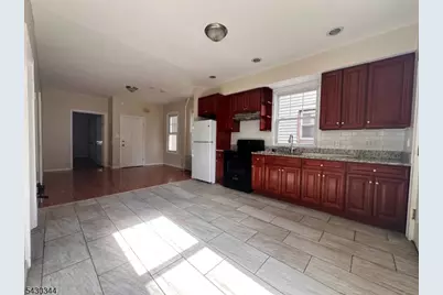 130 Washington Ave #1, Elizabeth, NJ 07202 - Photo 5