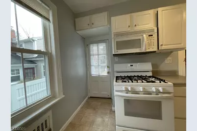 125 Alexander Ave, Montclair, NJ 07043 - Photo 13