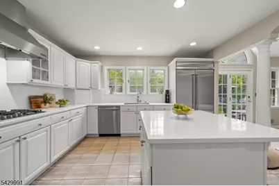 33 Exeter Rd, Millburn, NJ 07078 - Photo 7