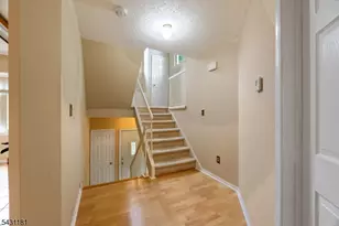 7 Finch Ct, Berkeley Heights Township, NJ 07922 - Photo 15
