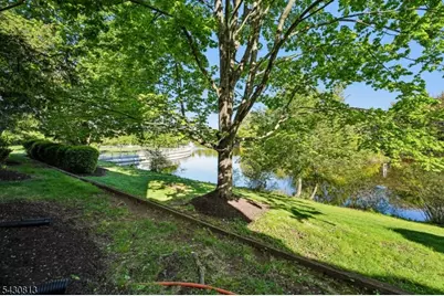 366 Pond Rd, Bridgewater, NJ 08807 - Photo 27