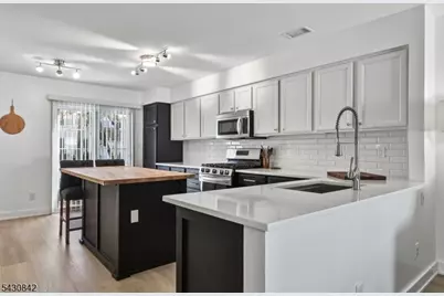 355 Ellen Ln, Bridgewater, NJ 08807 - Photo 15