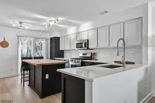 355 Ellen Ln, Bridgewater, NJ 08807 - Photo 15