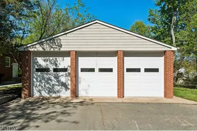 186 W Northfield Rd, Livingston, NJ 07039 - Photo 27