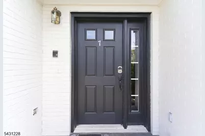 7 Harbor Front Ct. Unit #C7, Elizabeth, NJ 07206 - Photo 3
