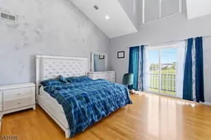 7 Harbor Front Ct Unit, Elizabeth, NJ 07206 - Photo 17