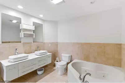 7 Harbor Front Ct. Unit #C7, Elizabeth, NJ 07206 - Photo 19
