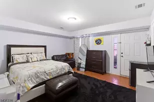 7 Harbor Front Ct Unit, Elizabeth, NJ 07206 - Photo 5