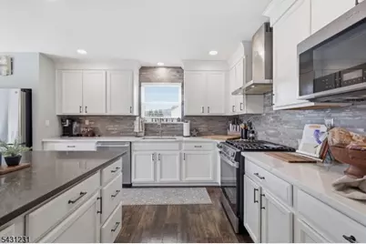 27 Lambert St, Washington Boro, NJ 07882 - Photo 9